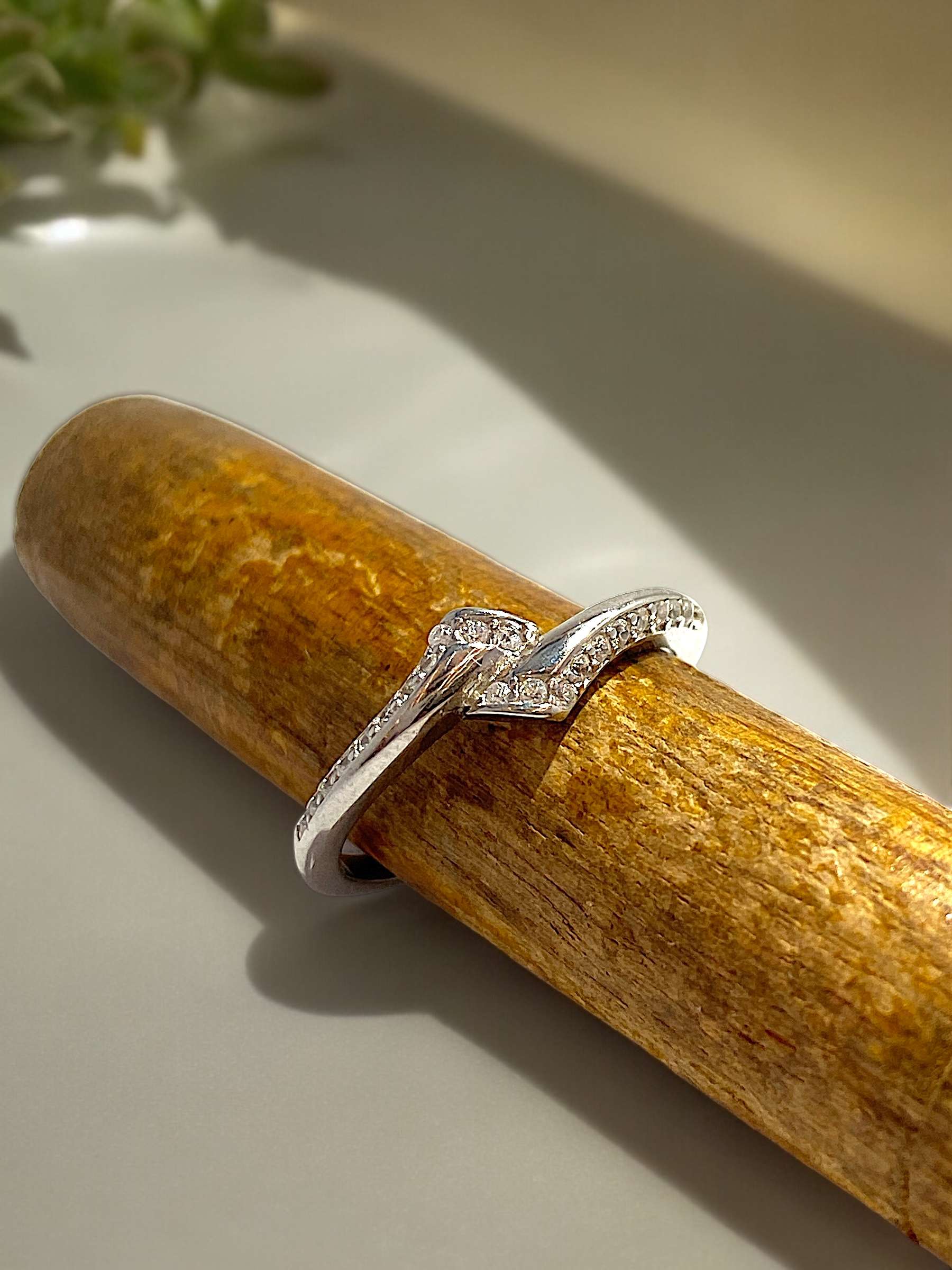 92.5 Sterling Silver With Arrow Design Ring