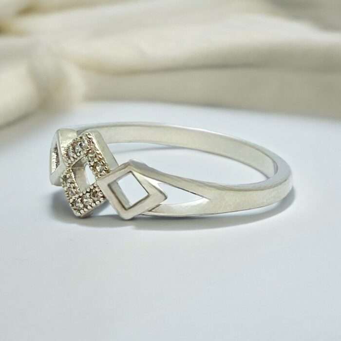 SILVERLILY RING
