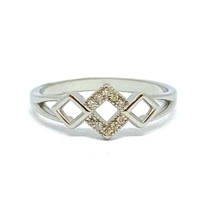 SILVERLILY RING