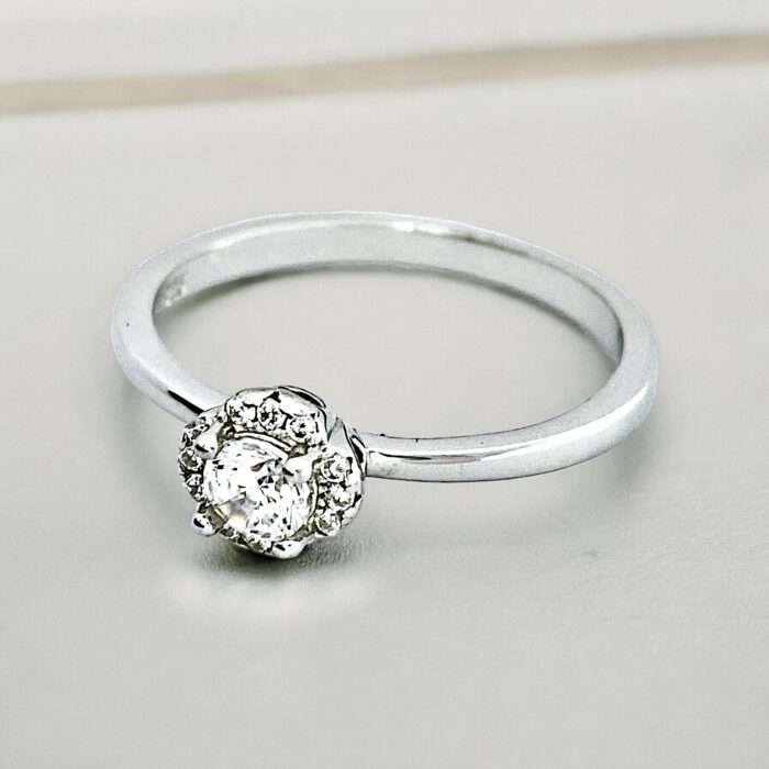 solitaire set in 92.5 sterling silver ring