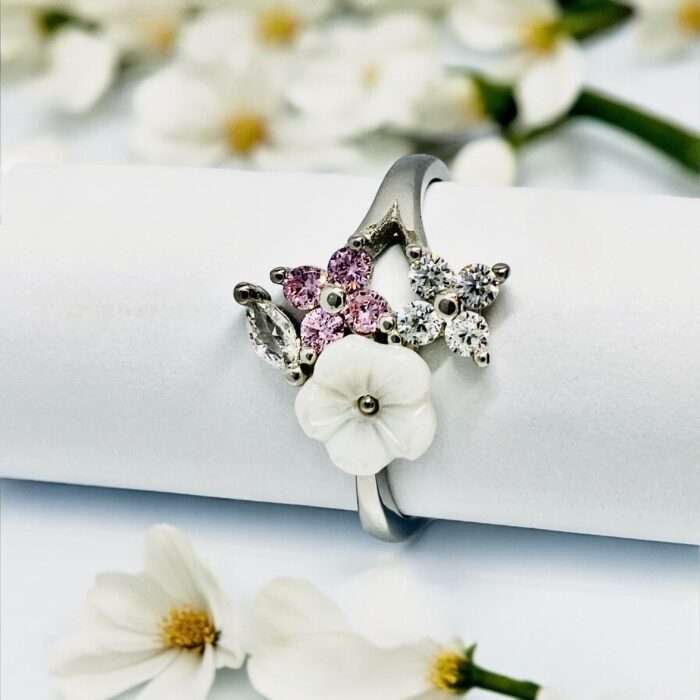 GLOWING FLOWER 92.5 STERLING SILVER RING