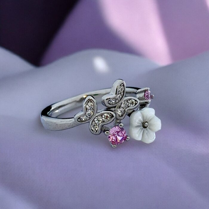 Silver Ring with Natural Bond