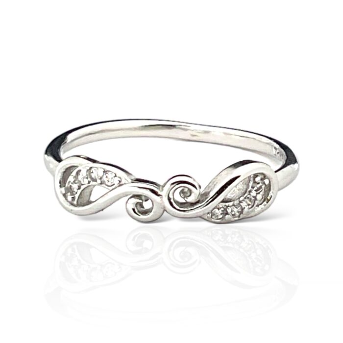 Silver lily Ring